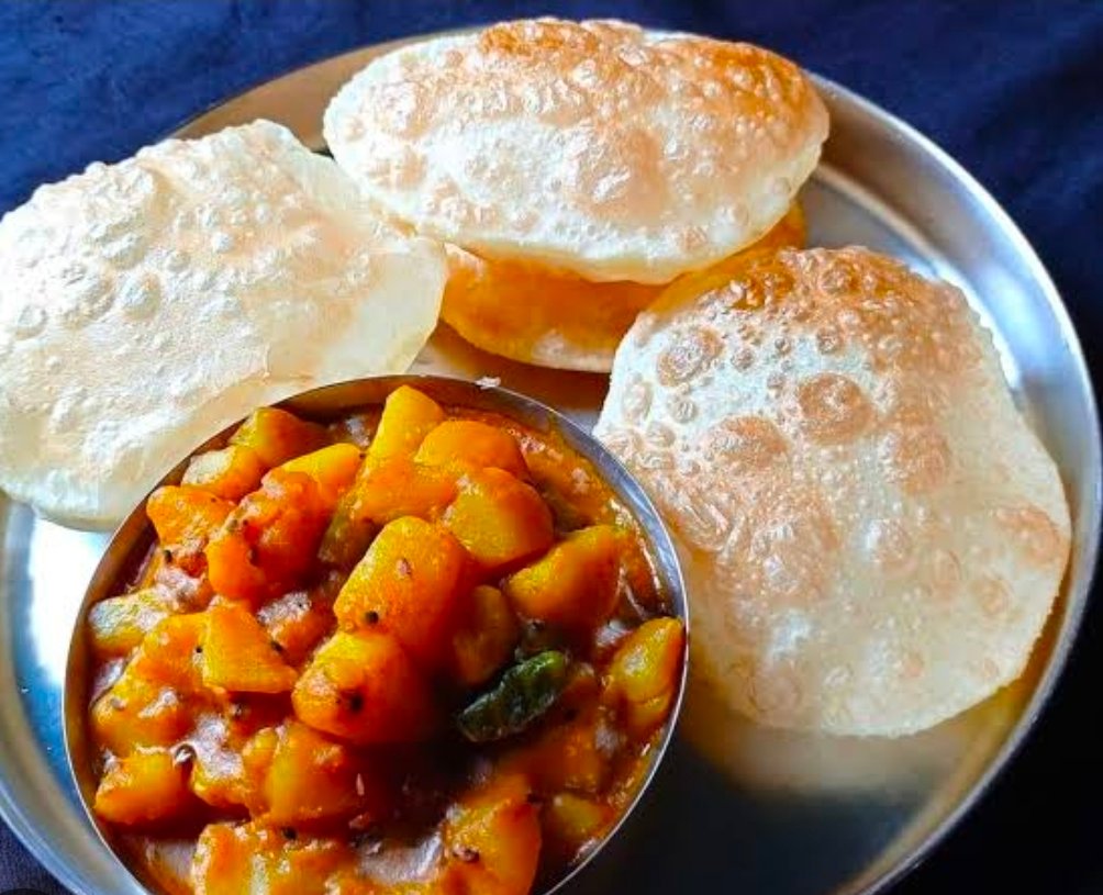 লুচি আলুর তরকারি