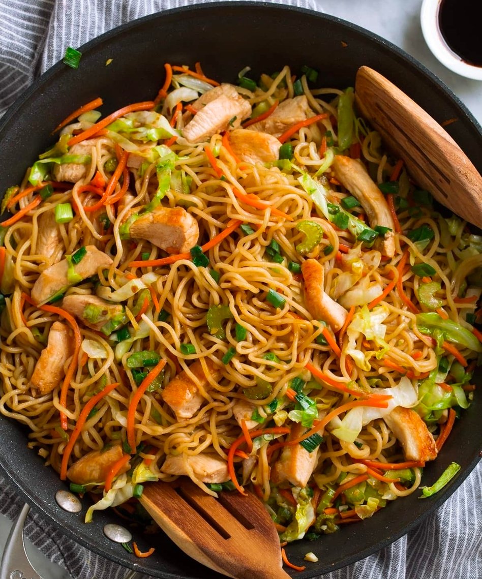 Chicken চাওমিন